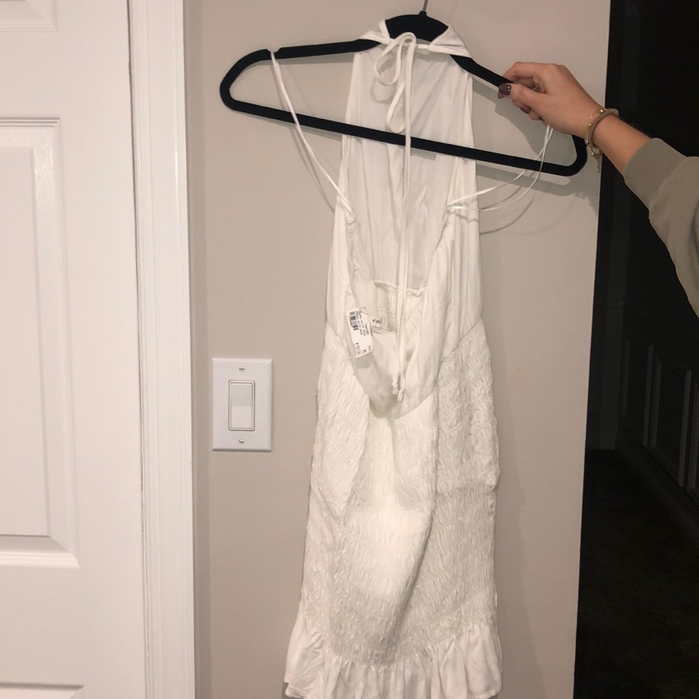 WHITE HALTER DRESS - Picture 2 of 3